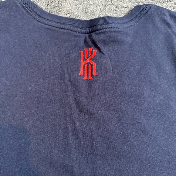 Nike Kyrie T-shirt - Picture 4 of 6